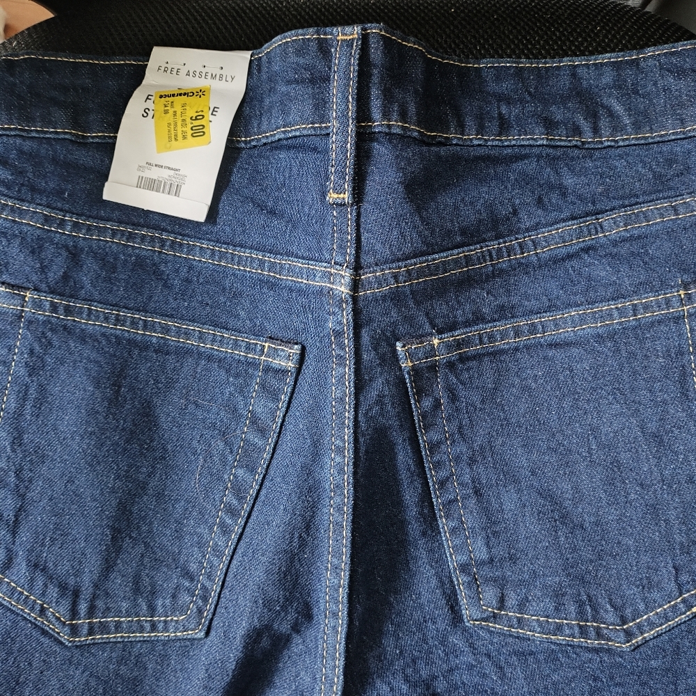 Women's blue jeans,Free Assembly,size 6,full wide straight,dark blue,wide leg